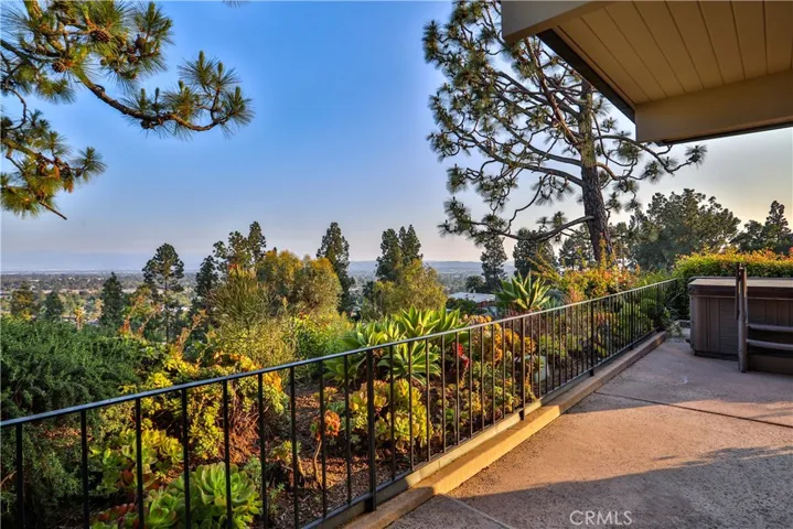 868 Guanajuato Drive, Claremont, California 91711