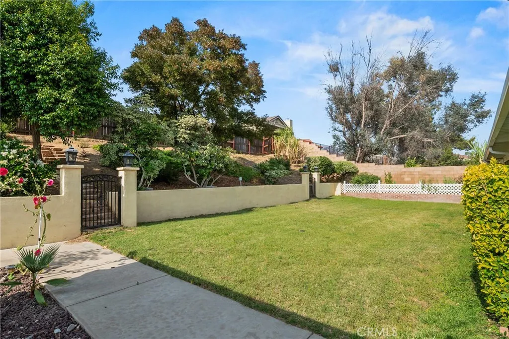 25708 Oak Ct, Moreno Valley, California 92557 home-pic-35