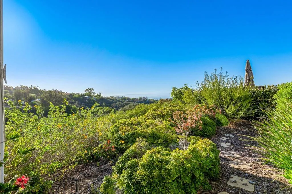 28623 Willow Park Rd, Escondido, California 92026 home-pic-10