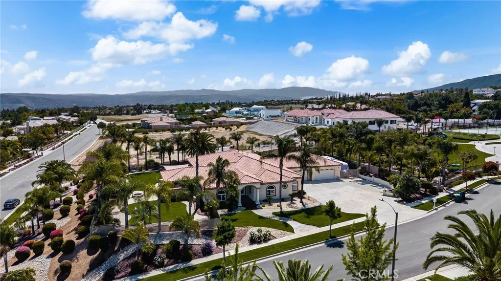 4009 Cerveza Circle, Corona, California 92881 home-pic-46