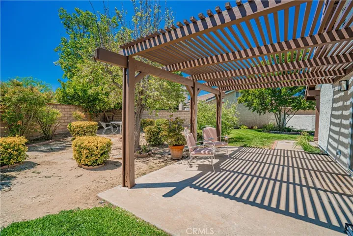 25556 Alesna Drive, Valencia, California 91355