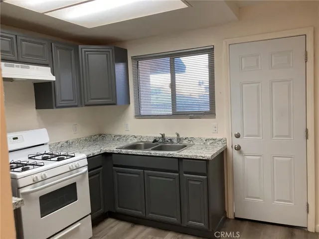 Unit B Kitchen