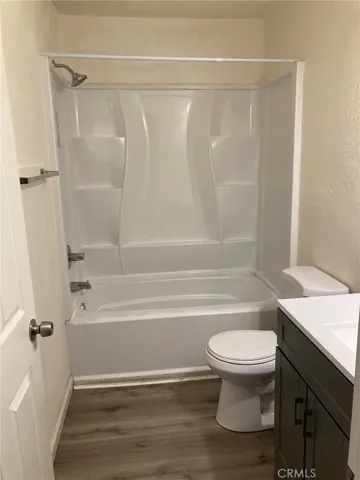 Unit B - Bathroom #1