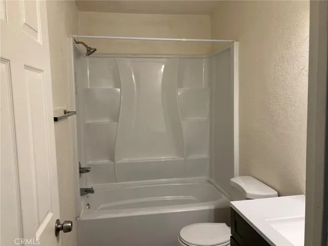 Unit B - Bathroom #1