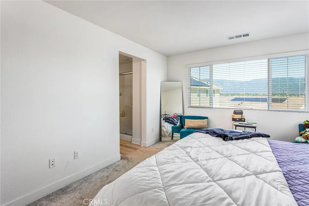 2335 Powell Drive, Rialto, California 92377 home-pic-19
