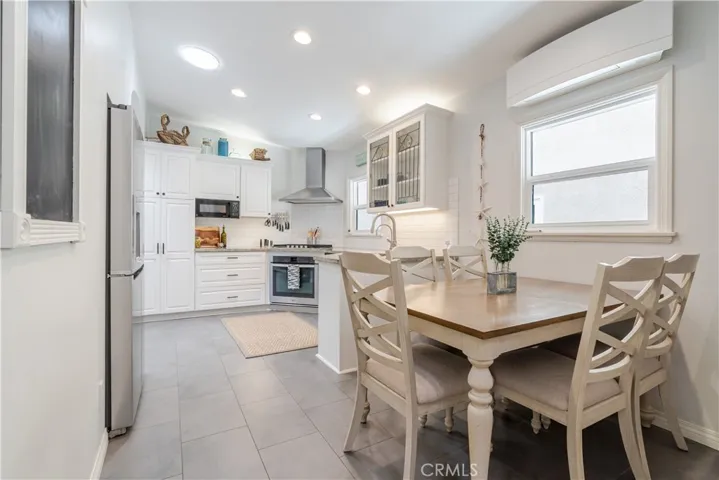 1724 Dixon Street, Redondo Beach, California 90278