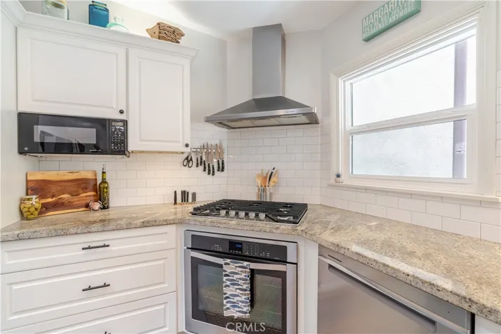 1724 Dixon Street, Redondo Beach, California 90278