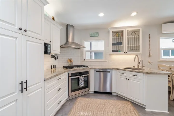 1724 Dixon Street, Redondo Beach, California 90278