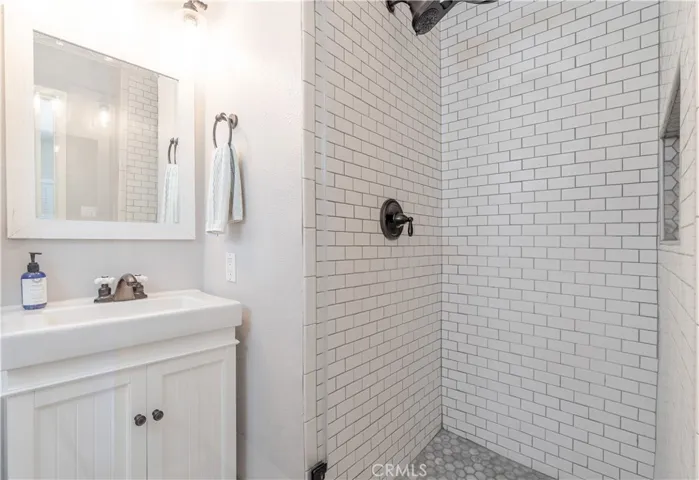 1724 Dixon Street, Redondo Beach, California 90278