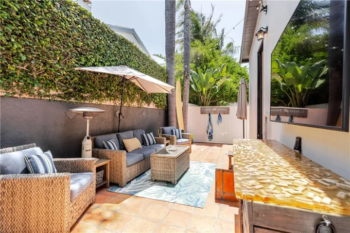 1724 Dixon Street, Redondo Beach, California 90278