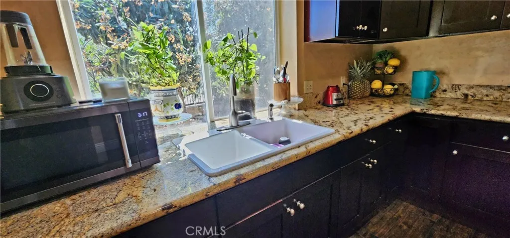 3112 1st Street, Riverside, California 92507 home-pic-8
