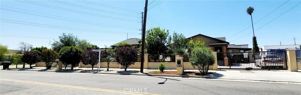 3112 1st Street, Riverside, California 92507 home-pic-2