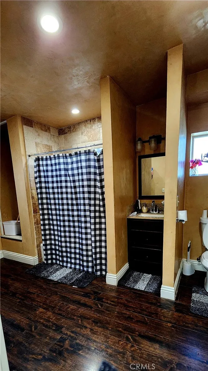 3112 1st Street, Riverside, California 92507 home-pic-12