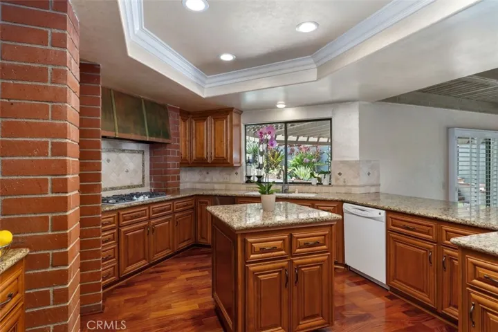 181 S Canyon Crest Drive, Anaheim Hills, California 92808