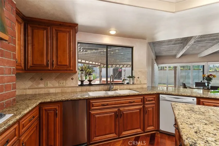 181 S Canyon Crest Drive, Anaheim Hills, California 92808