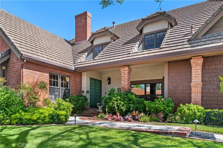 181 S Canyon Crest Drive, Anaheim Hills, California 92808