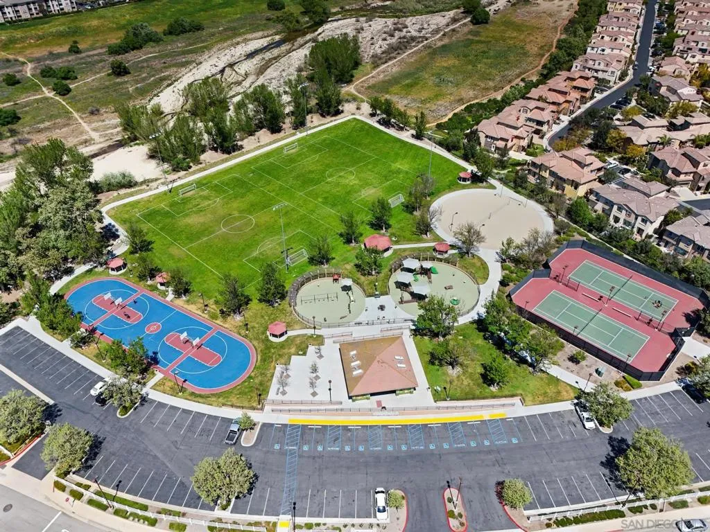 45187 Via Vela, Temecula, California 92592 home-pic-48