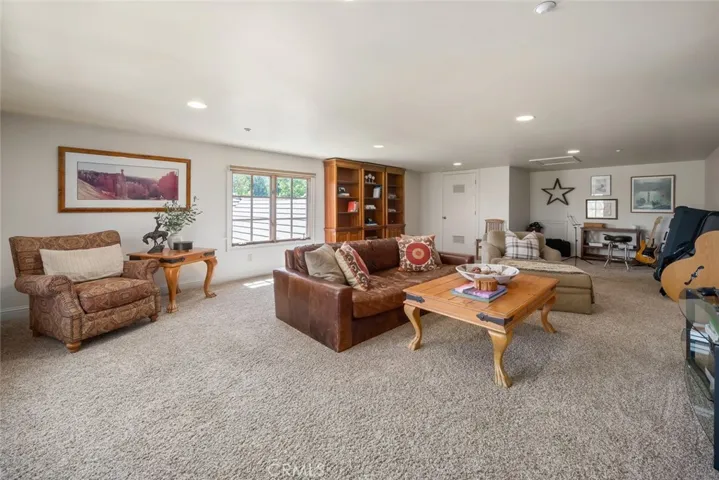 1190 Bassi Drive, San Luis Obispo, California 93405