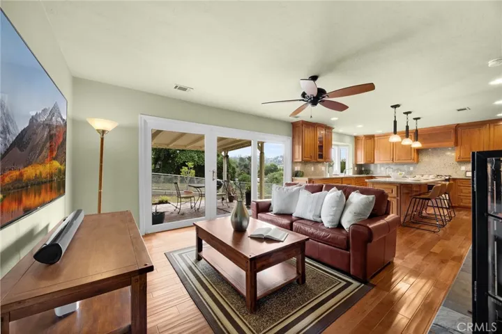 Family room/family kitchen