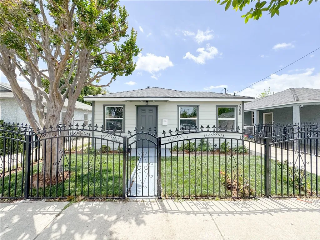 2058 E Stockwell Street, Compton, California 90222 home-pic-1