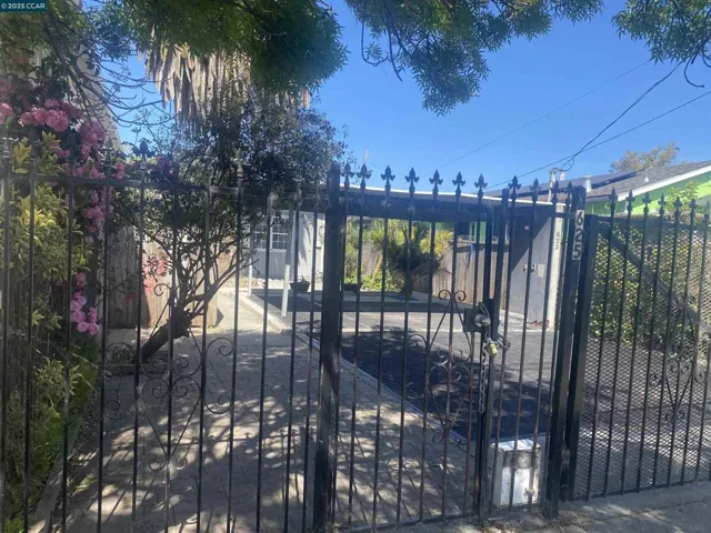 625 6th St, Richmond, California 94801
