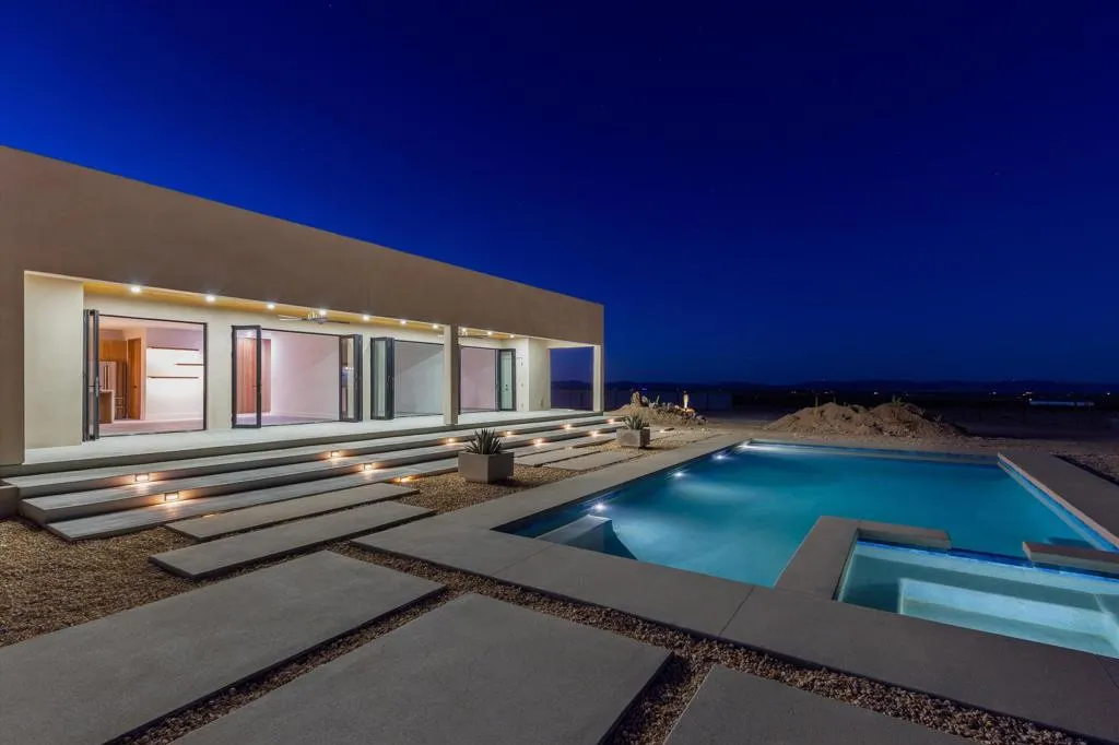 1925 Border Avenue, Joshua Tree, California 92252 home-pic-25
