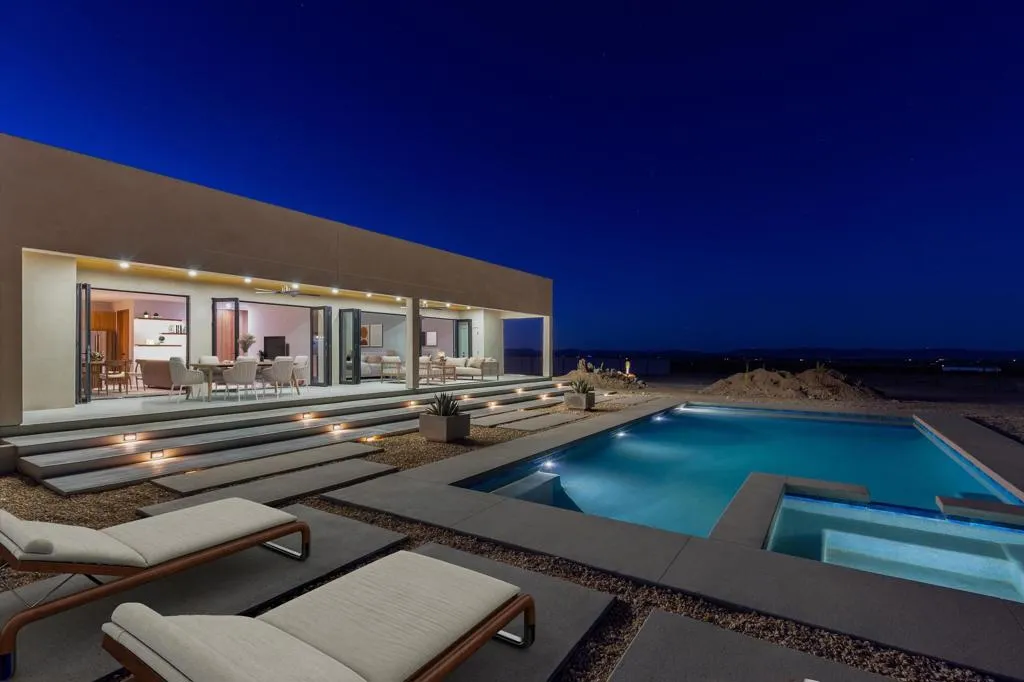 1925 Border Avenue, Joshua Tree, California 92252 home-pic-2