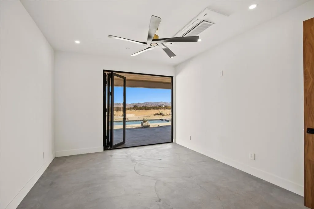 1925 Border Avenue, Joshua Tree, California 92252 home-pic-37