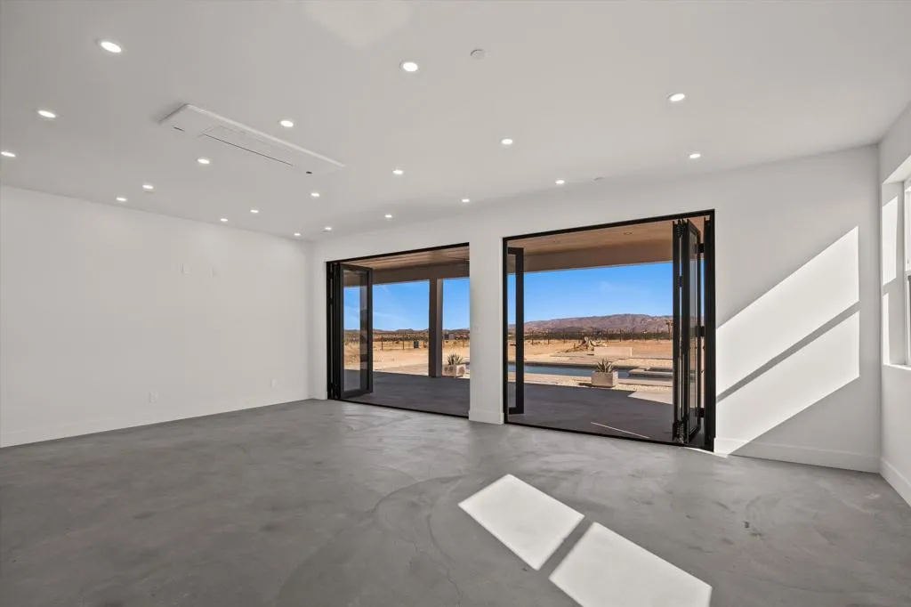 1925 Border Avenue, Joshua Tree, California 92252 home-pic-20