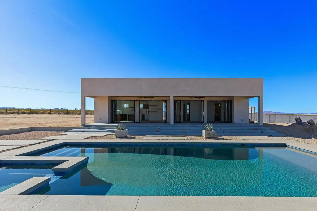 1925 Border Avenue, Joshua Tree, California 92252 home-pic-45