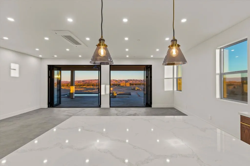 1925 Border Avenue, Joshua Tree, California 92252 home-pic-16