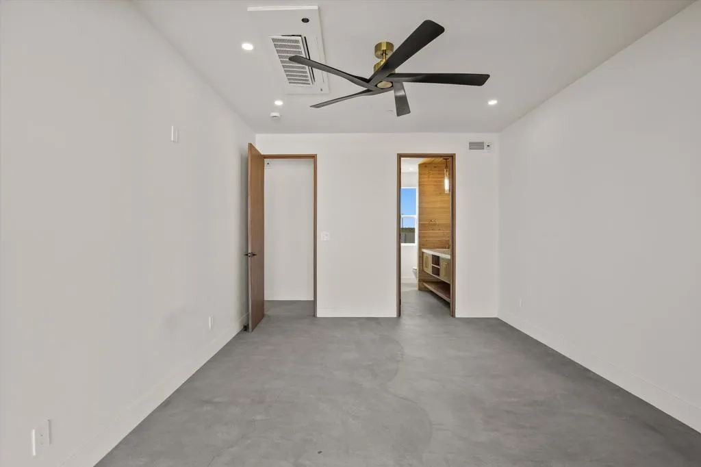 1925 Border Avenue, Joshua Tree, California 92252 home-pic-31