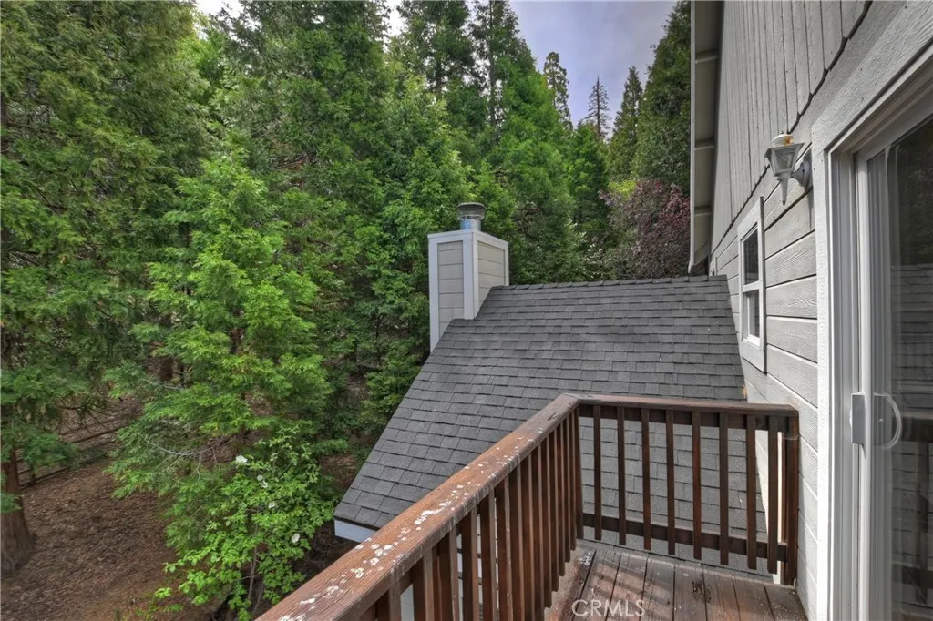 28589 Shenandoah Drive, Lake Arrowhead, California 92352 home-pic-28