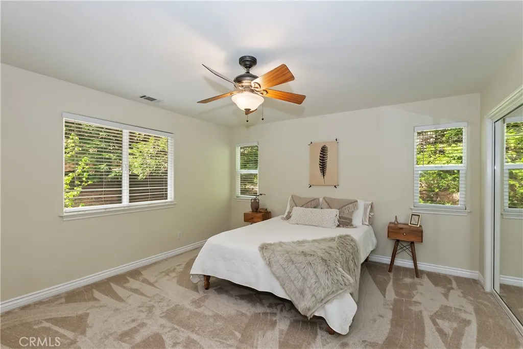 28589 Shenandoah Drive, Lake Arrowhead, California 92352 home-pic-24