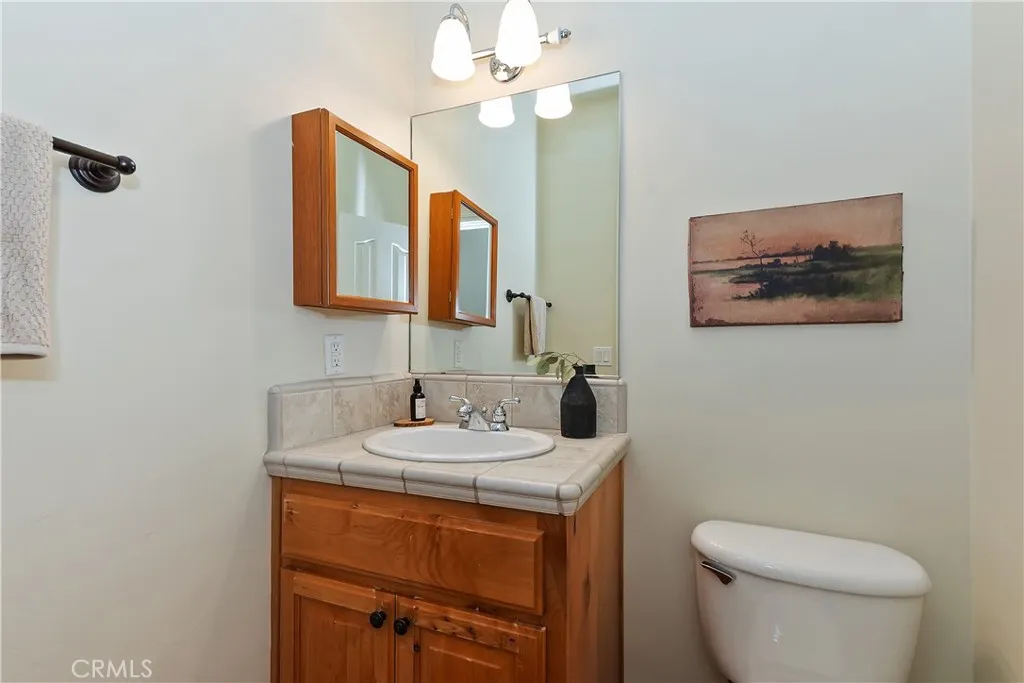28589 Shenandoah Drive, Lake Arrowhead, California 92352 home-pic-10