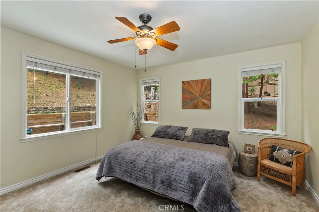 28589 Shenandoah Drive, Lake Arrowhead, California 92352 home-pic-15