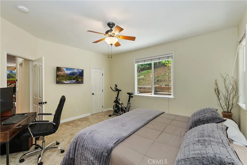 28589 Shenandoah Drive, Lake Arrowhead, California 92352 home-pic-16