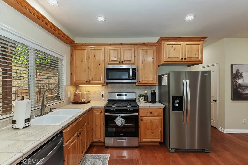 28589 Shenandoah Drive, Lake Arrowhead, California 92352 home-pic-7