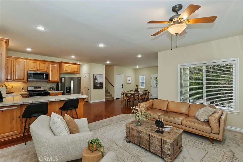 28589 Shenandoah Drive, Lake Arrowhead, California 92352 home-pic-5