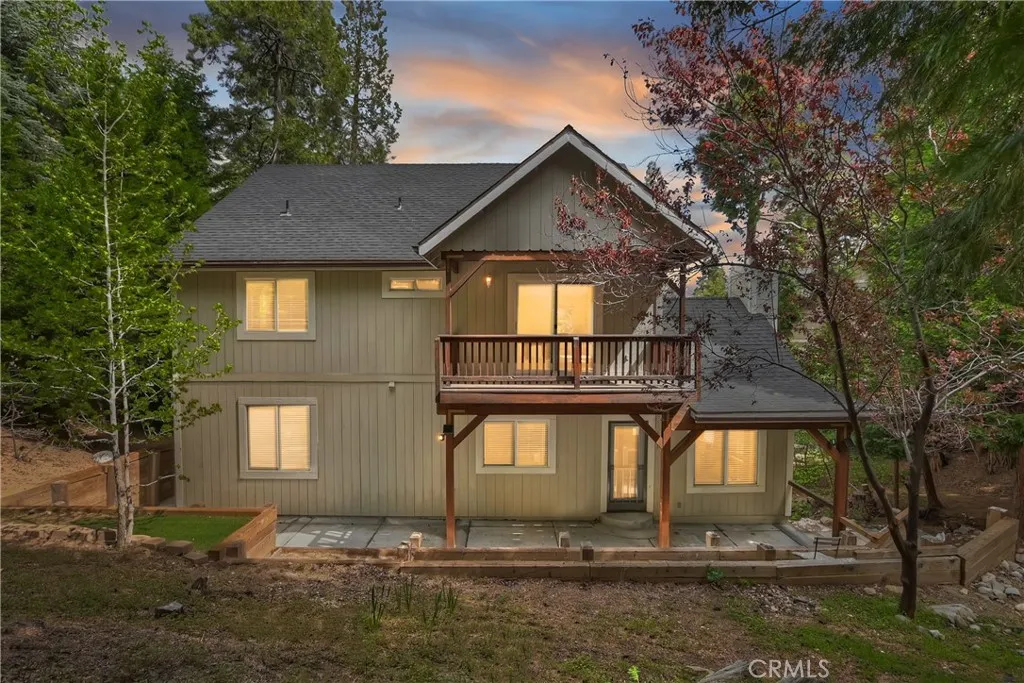 28589 Shenandoah Drive, Lake Arrowhead, California 92352 home-pic-1
