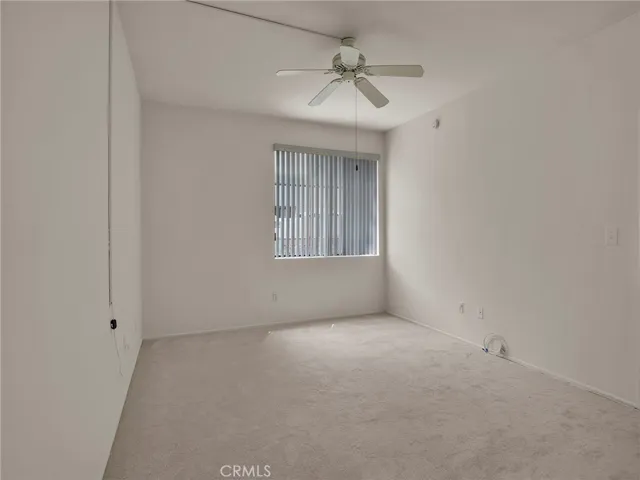 19009 Sherman Way 6, Reseda, California 91335