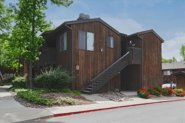 2157 Arnold Way 821, Alpine, California 91901
