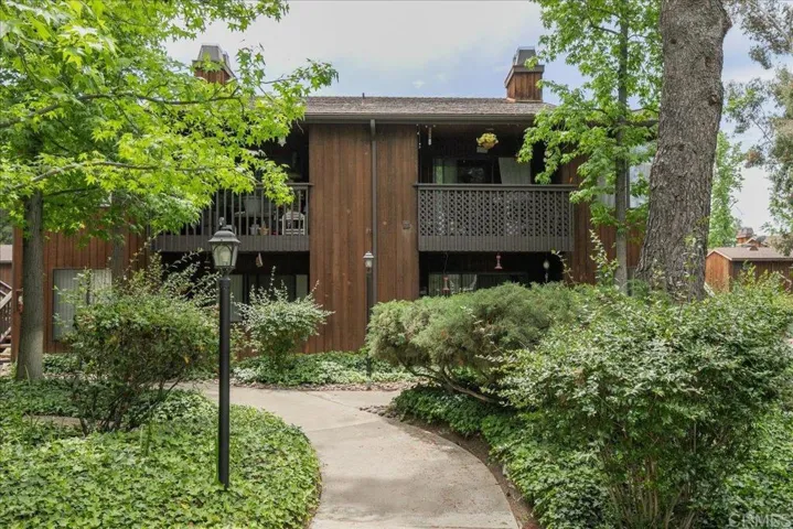 2157 Arnold Way 821, Alpine, California 91901