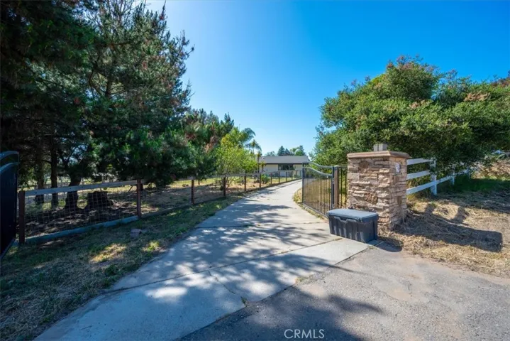 Side driveway entrance