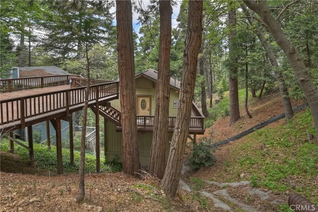 23776 Lakeview Drive, Crestline, California 92325 home-pic-34