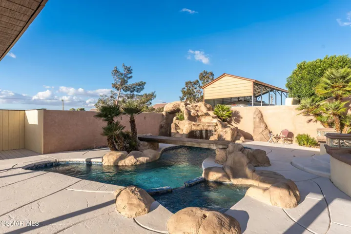 10464 caribou ave-43