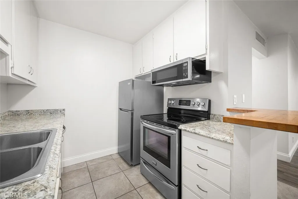 448 N Bellflower Boulevard 119, Long Beach, California 90814 home-pic-5