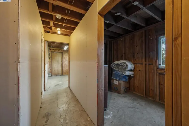 5915 Rincon Drive, Oakland, California 94611