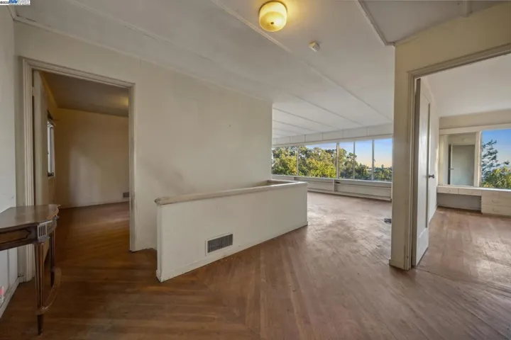5915 Rincon Drive, Oakland, California 94611
