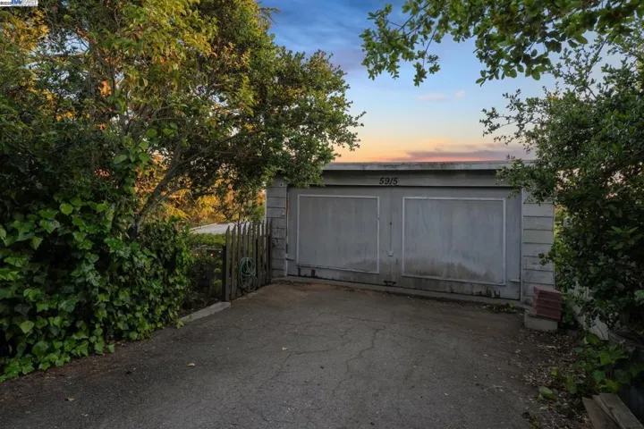 5915 Rincon Drive, Oakland, California 94611